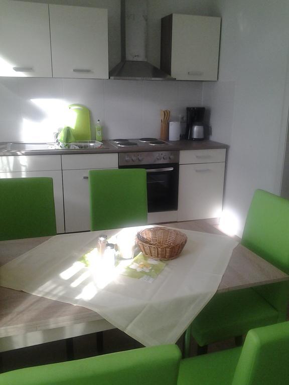 Gaestezimmer In Lindenau Лайпциг Екстериор снимка